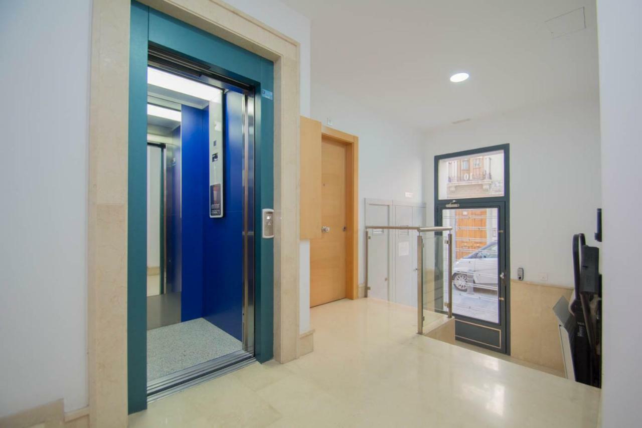 Apartmán Gran Via 1B & Parking Opcional Granada Exteriér fotografie
